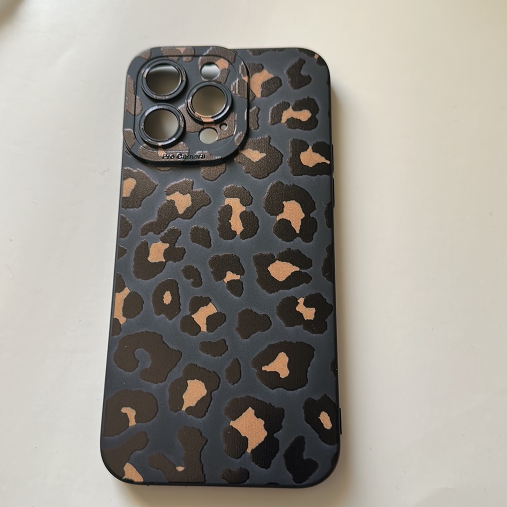 iPhone 14 Pro Max - Picture 2 of 4